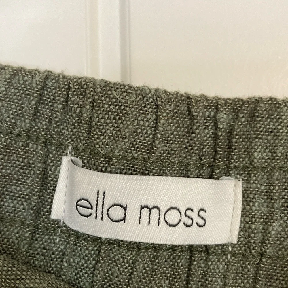 Ella Moss ella moss